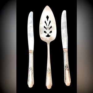1937 Wm Rogers Memory Hiawatha Plated Slotted Pie Server 2 Modern Hollow Knives